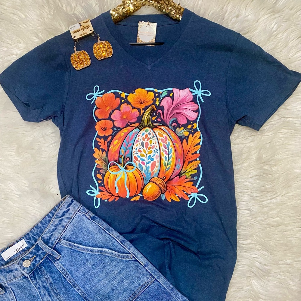 BRAND NEW WITH TAGS Navy Fall Pumpkins V-Neck Graphic Tee